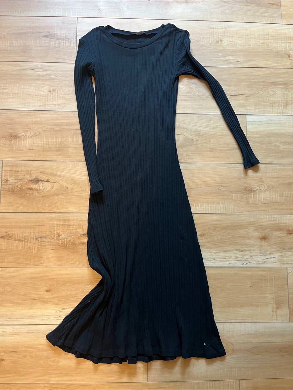 Zara Black Ribbed Long-Sleeve Maxi Dress